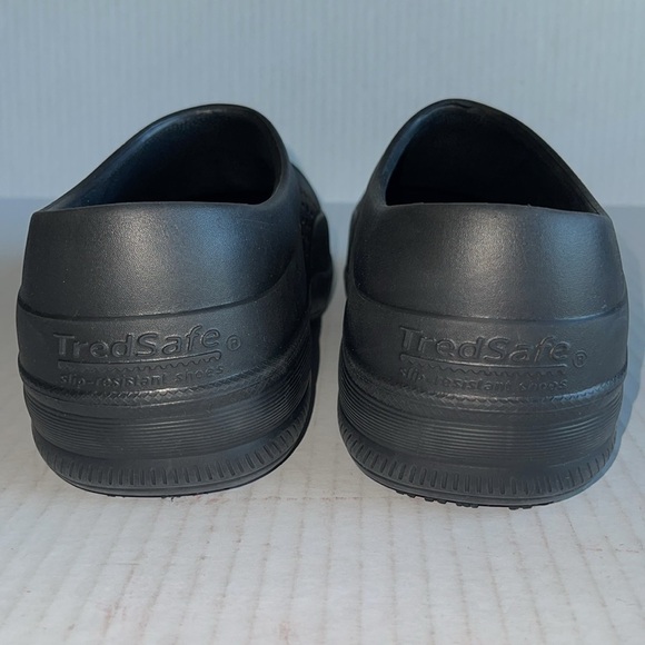 Tredsafe Black Unisex Pepper Slip Resistant Clogs - Picture 6 of 8
